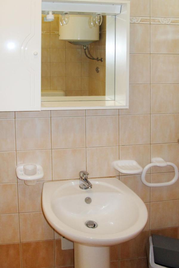 Apartment Teo - Lbn153 By Interhome لابين المظهر الخارجي الصورة